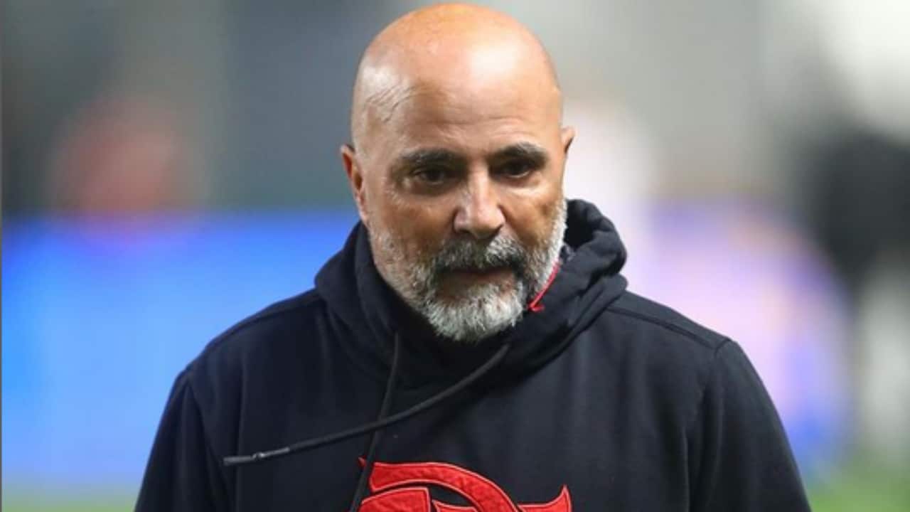 Flamengo Sampaoli rompe silêncio sobre soco de preparador físico em