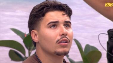 Após desistência no BBB26, Pedro enfrenta investigação e internação psiquiátrica