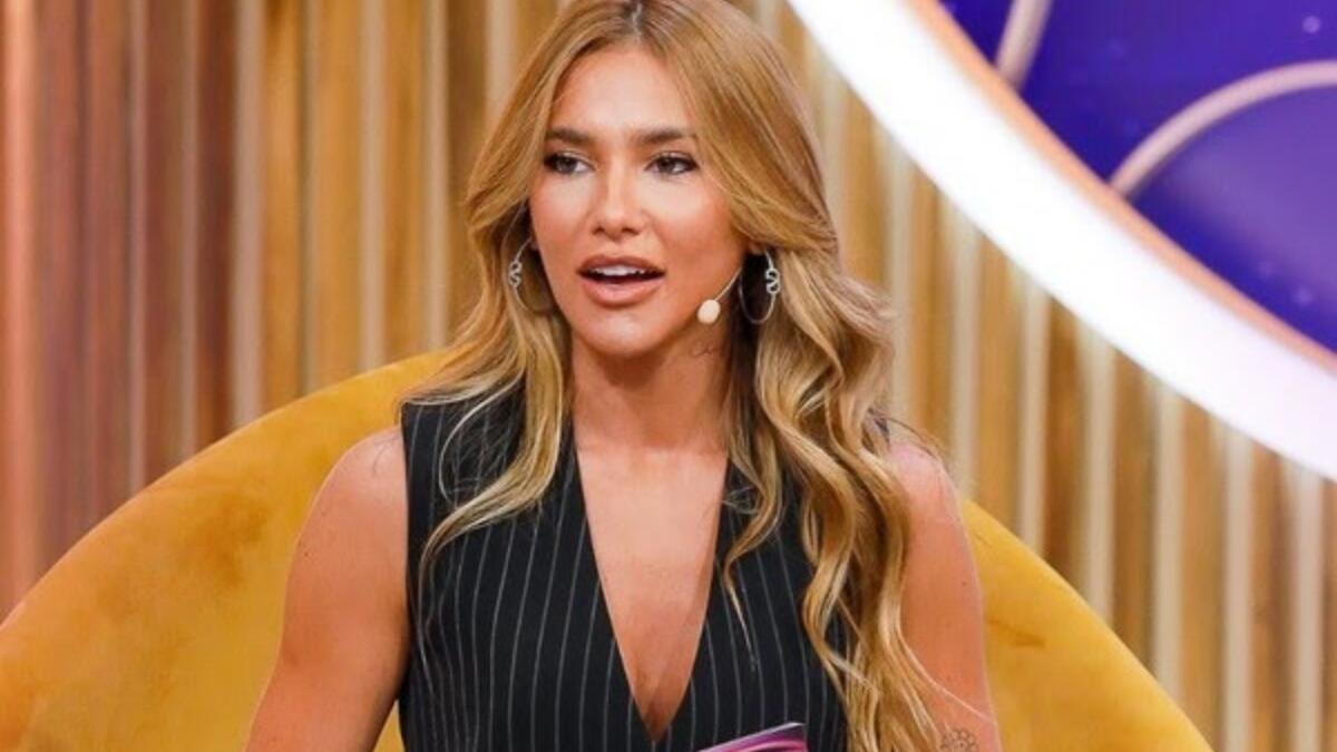 Virginia Fonseca choca fãs e anuncia fim do “Sabadou” no SBT